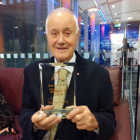 Volunteer Wins Award